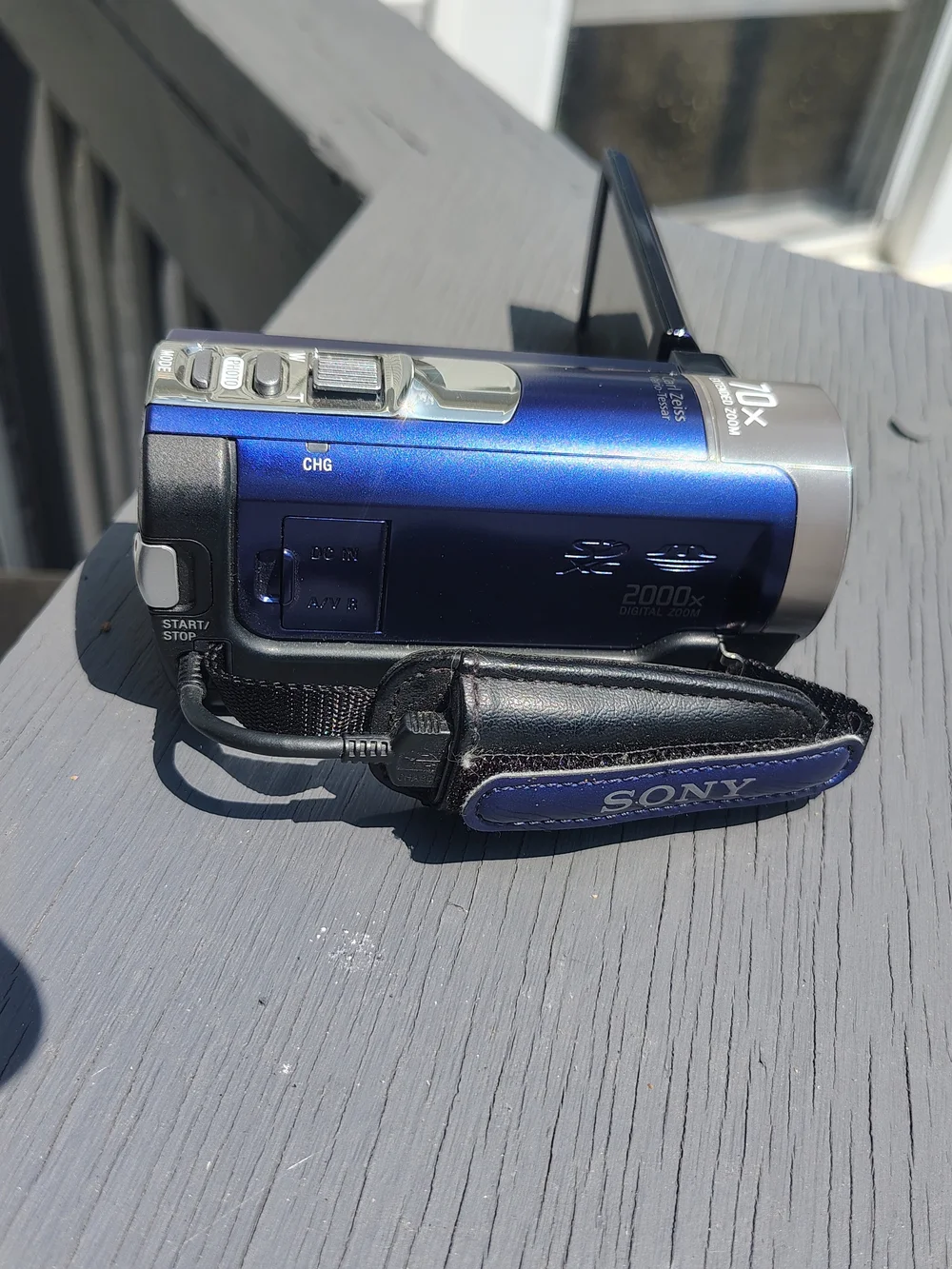 Sony Handycam DCR-SX65 Digital Video Camera Recorder
